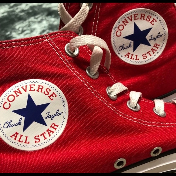 Red Converse 7.5!! - Picture 3 of 5